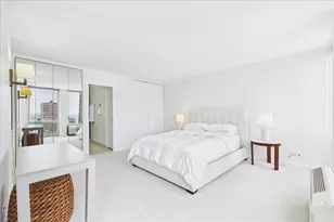 111 E Chestnut St, Chicago, IL 60611 - Photo 23