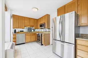 111 E Chestnut St, Chicago, IL 60611 - Photo 13