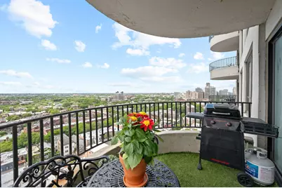 2020 N Lincoln Park West #18M, Chicago, IL 60614 - Photo 5