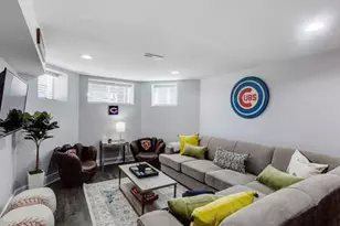 1610 W Waveland Ave, Chicago, IL 60613 - Photo 7