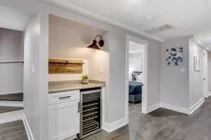 1610 W Waveland Ave, Chicago, IL 60613 - Photo 9