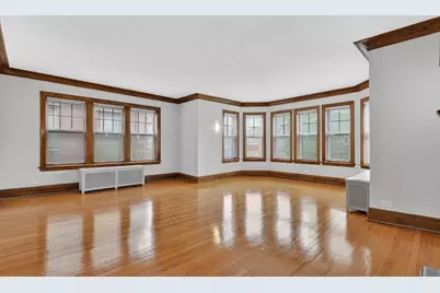 6815 S Crandon Avenue #3, Chicago, IL 60649 - Photo 9