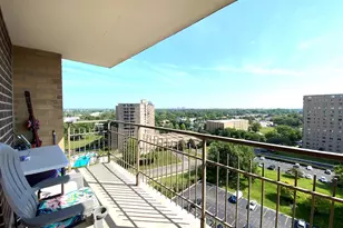 7033 N Kedzie Ave, Chicago, IL 60645 - Photo 3