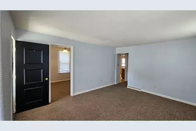 9 N Randolph Street, Princeton, IL 61356 - Photo 3