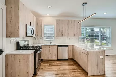 2602 N Springfield Avenue #1, Chicago, IL 60647 - Photo 5