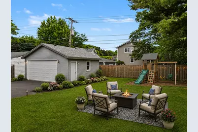 411 N Arlington Heights Road, Arlington Heights, IL 60004 - Photo 17