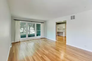 1326 S Dunton Ave, Arlington Heights, IL 60005 - Photo 3