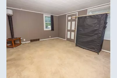 2215 E Washington Street S, Joliet, IL 60433 - Photo 11