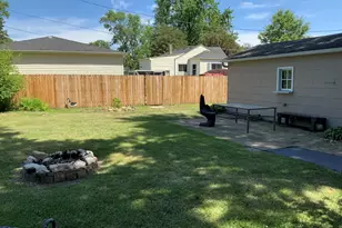 2215 E Washington Street S, Joliet, IL 60433 - Photo 3