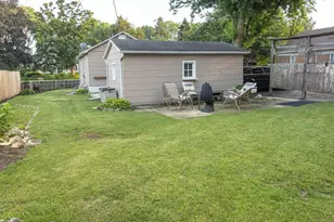 2215 E Washington Street S, Joliet, IL 60433 - Photo 21