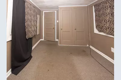 2215 E Washington Street S, Joliet, IL 60433 - Photo 15