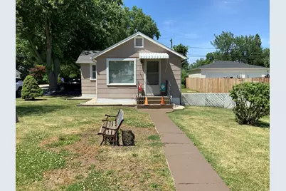 2215 E Washington Street S, Joliet, IL 60433 - Photo 1
