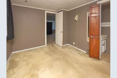 2215 E Washington Street S, Joliet, IL 60433 - Photo 5