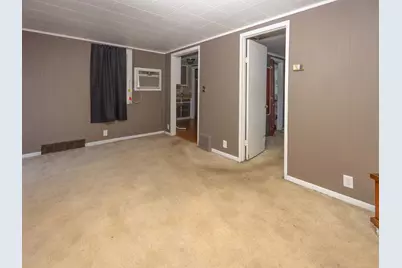 2215 E Washington Street S, Joliet, IL 60433 - Photo 9