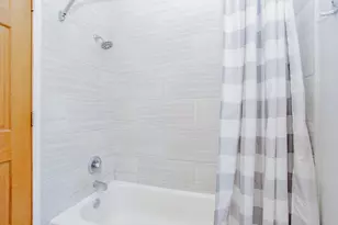 722 N Mavis Ln, Addison, IL 60101 - Photo 19
