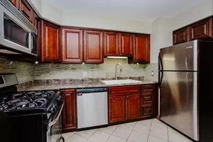 722 N Mavis Ln, Addison, IL 60101 - Photo 7