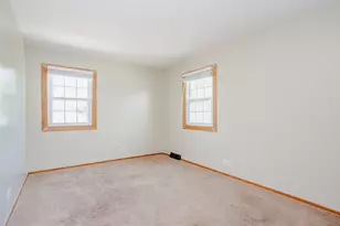 722 N Mavis Ln, Addison, IL 60101 - Photo 17