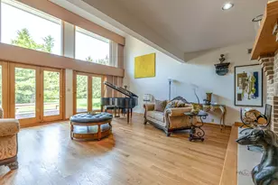 11 Lake View Rd, Hawthorn Woods, IL 60047 - Photo 5