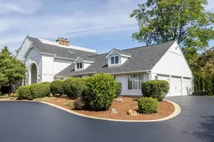 11 Lake View Rd, Hawthorn Woods, IL 60047 - Photo 1