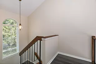 621 Newbury Ln, Schaumburg, IL 60173 - Photo 19