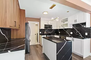 621 Newbury Ln, Schaumburg, IL 60173 - Photo 11