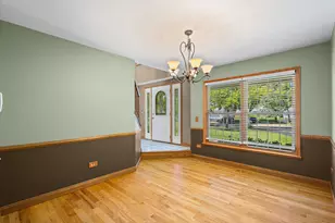 129 Knobb Hill Ln, Gurnee, IL 60031 - Photo 11