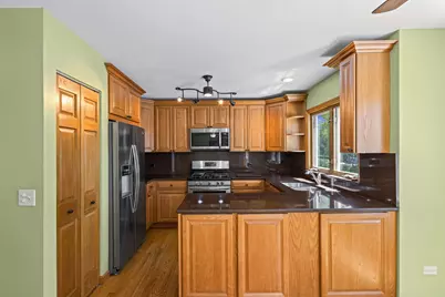 129 Knobb Hill Lane, Gurnee, IL 60031 - Photo 15