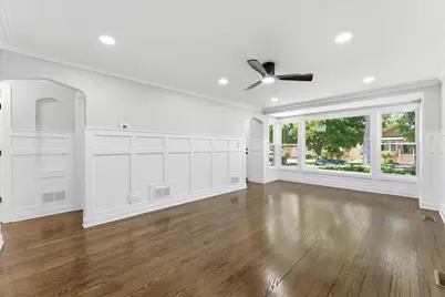 7939 S Saint Louis Avenue, Chicago, IL 60652 - Photo 3