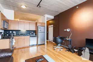 630 N Franklin St, Chicago, IL 60654 - Photo 5