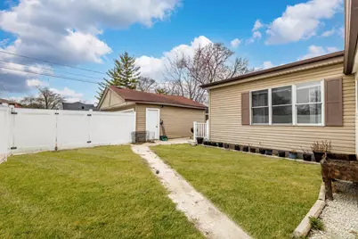 9658 Austin Avenue, Oak Lawn, IL 60453 - Photo 13