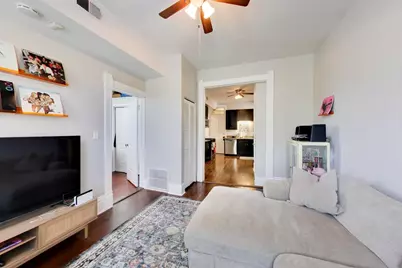 2245 W Shakespeare Avenue, Chicago, IL 60647 - Photo 25