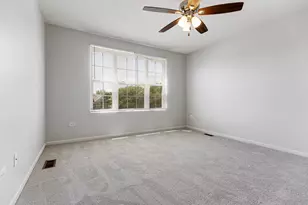 911 Charlton Ln, Naperville, IL 60563 - Photo 15