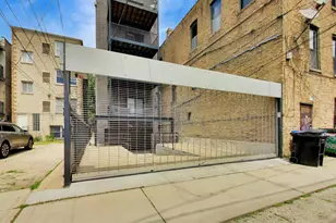 1523 W Thomas St, Chicago, IL 60642 - Photo 29