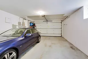 1523 W Thomas St, Chicago, IL 60642 - Photo 25