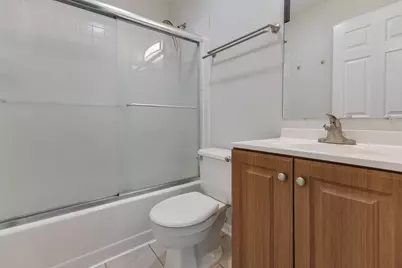 106 Gant Circle #H, Streamwood, IL 60107 - Photo 9