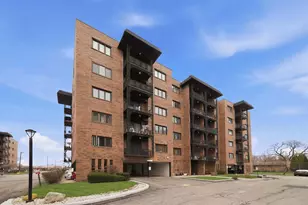 9331 Landings Ln, Des Plaines, IL 60016 - Photo 25