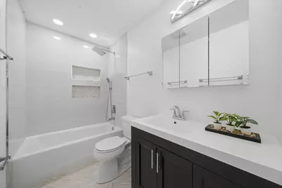 9331 Landings Lane #504, Des Plaines, IL 60016 - Photo 11