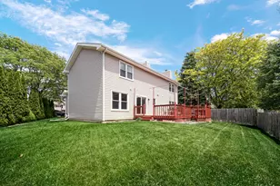 9 Redwood Ct, Streamwood, IL 60107 - Photo 29