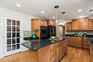 1439 Blackhawk Dr, Schaumburg, IL 60193 - Photo 11