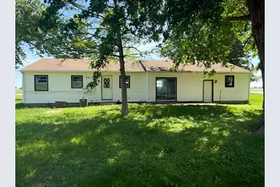 424 S 3000 W Road, Kankakee, IL 60901 - Photo 5