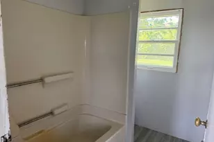 424 S 3000 W Rd, Kankakee, IL 60901 - Photo 9