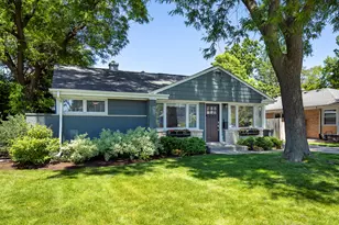 1938 Lincoln Ave, Northbrook, IL 60062 - Photo 3