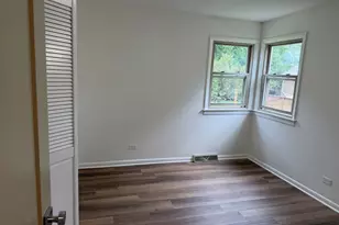 5640 W 84th St, Burbank, IL 60459 - Photo 13