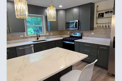 5640 W 84th Street, Burbank, IL 60459 - Photo 7