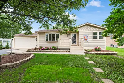 5640 W 84th Street, Burbank, IL 60459 - Photo 1