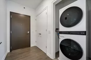 211 N Harbor Dr, Chicago, IL 60601 - Photo 29