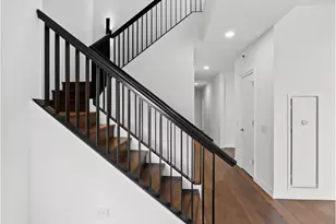 211 N Harbor Dr, Chicago, IL 60601 - Photo 17