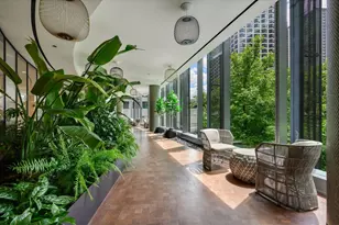 211 N Harbor Dr, Chicago, IL 60601 - Photo 37