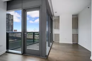 211 N Harbor Dr, Chicago, IL 60601 - Photo 21