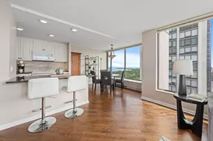 5455 N Sheridan Rd, Chicago, IL 60640 - Photo 11
